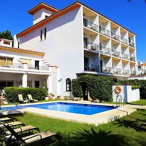 https://hotel-arcos-de-montemar.hotelsinnerja.org